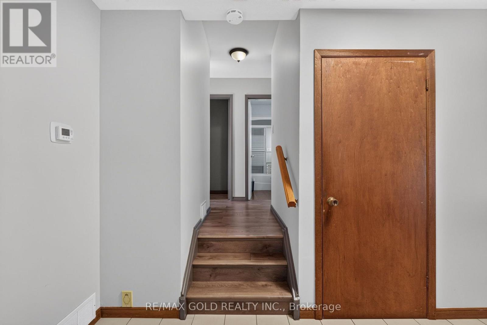 18 ESPLANADE ROAD - 19