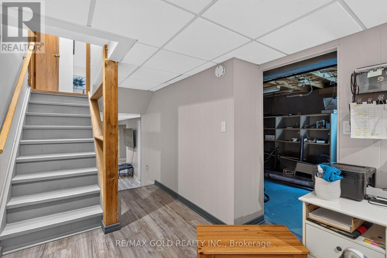 18 ESPLANADE ROAD - 32