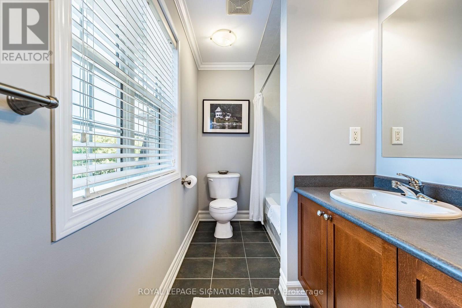 854 COUSENS TERRACE - 37