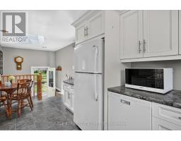 39 Riverside Drive, Kawartha Lakes, ON K9V0H6 Photo 15