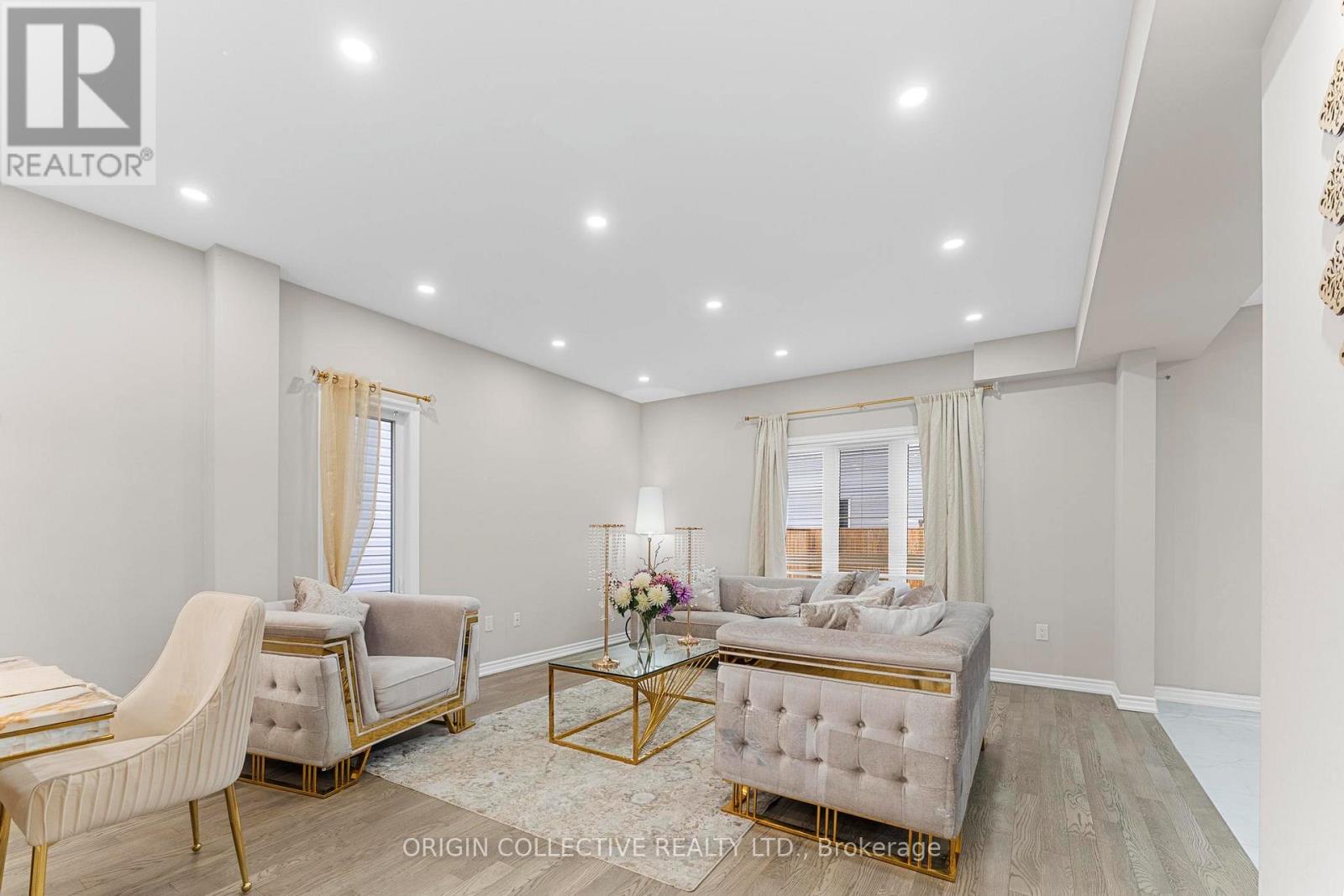 152 MCCABE AVENUE - 11