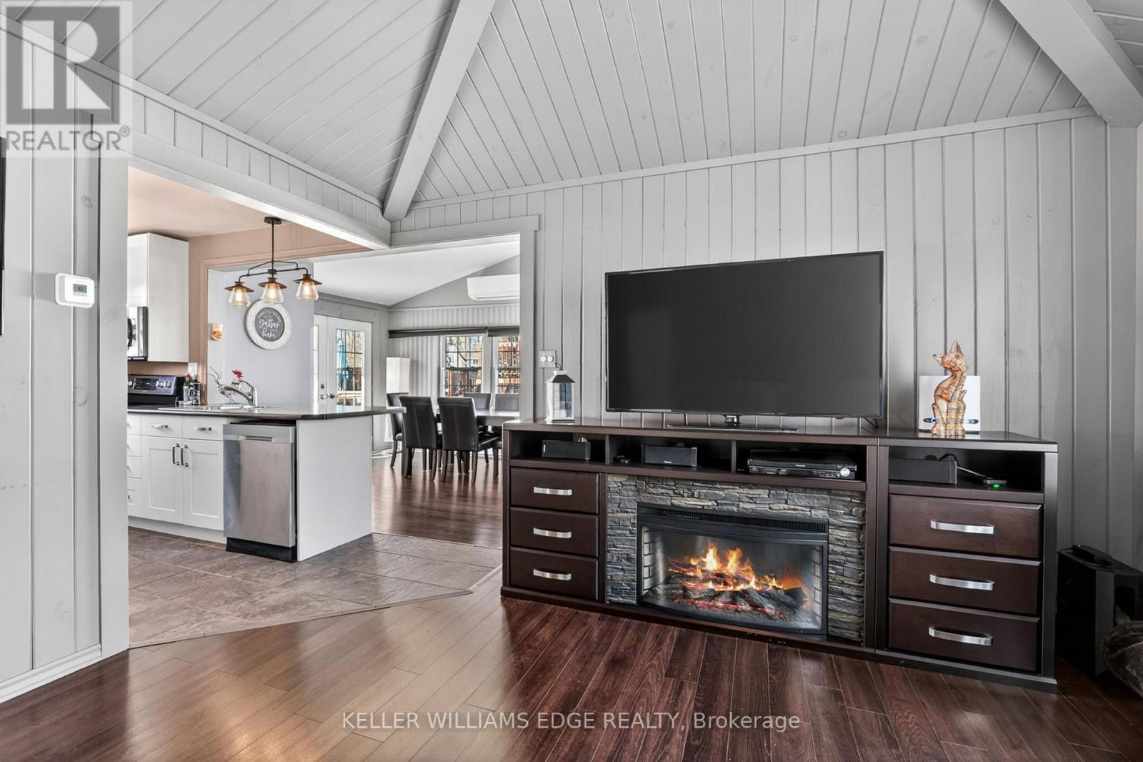 3149 JEWELL AVENUE - 13