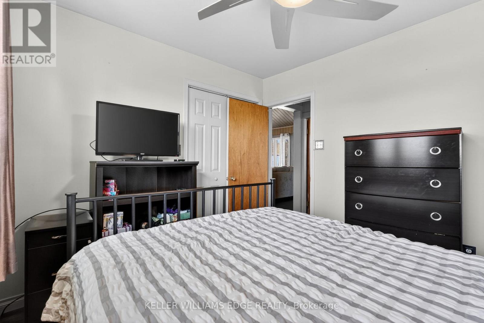 3149 JEWELL AVENUE - 29