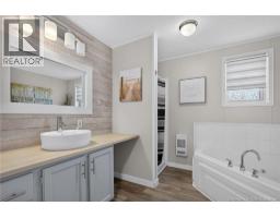 101 Nepisiguit, Dieppe, NB E1A7N1 Photo 17