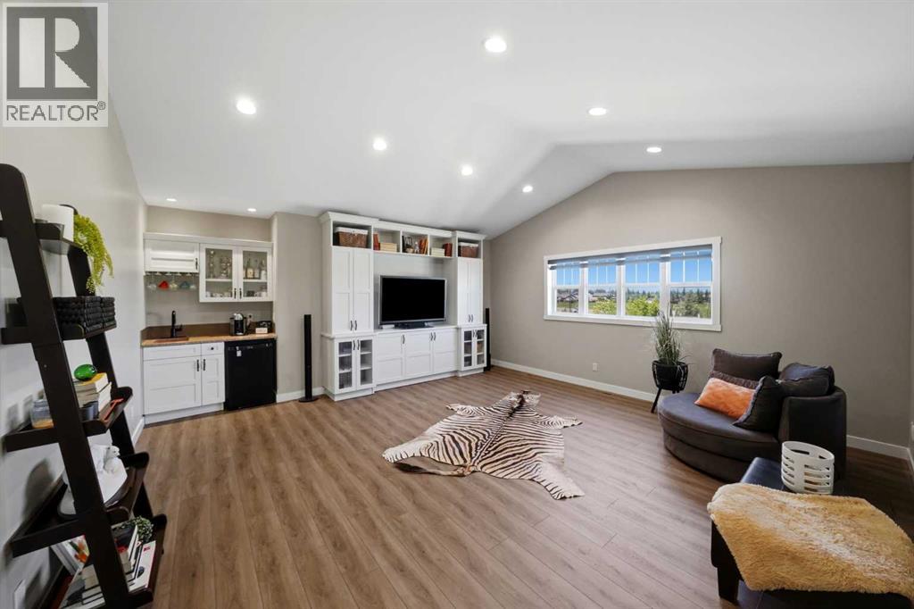 4002 45 Avenue - Photo 25