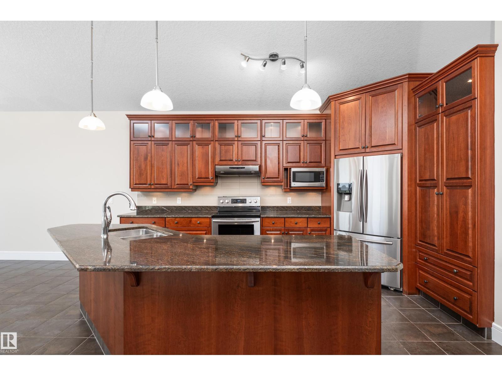 65 Lakewood BV - Image 16