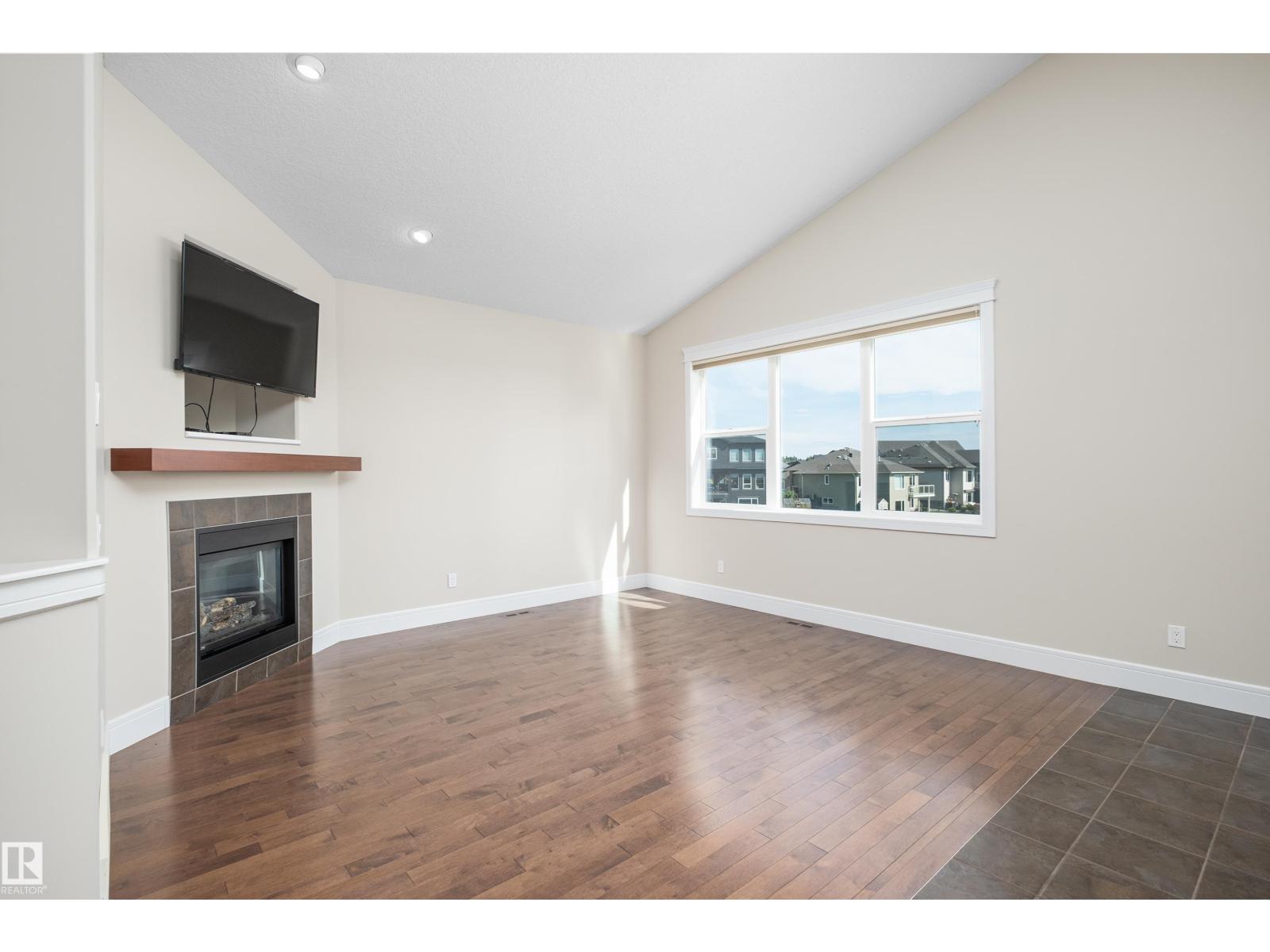 65 Lakewood BV - Image 25