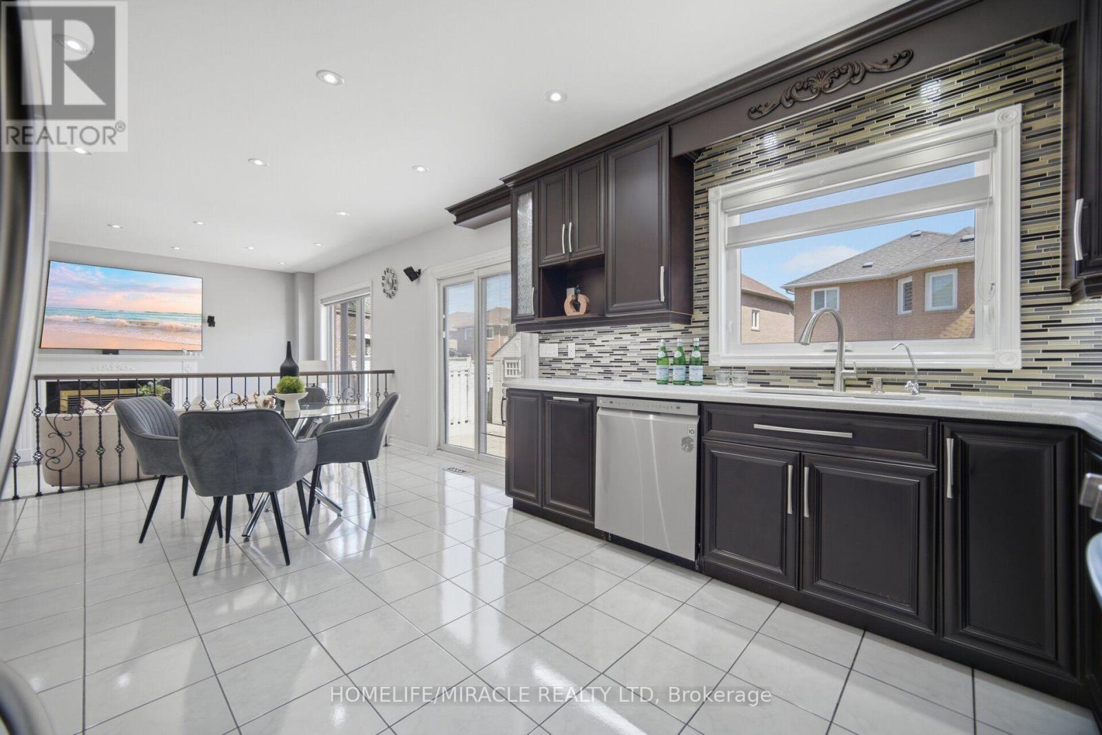 11 BARLEYFIELD ROAD - 10