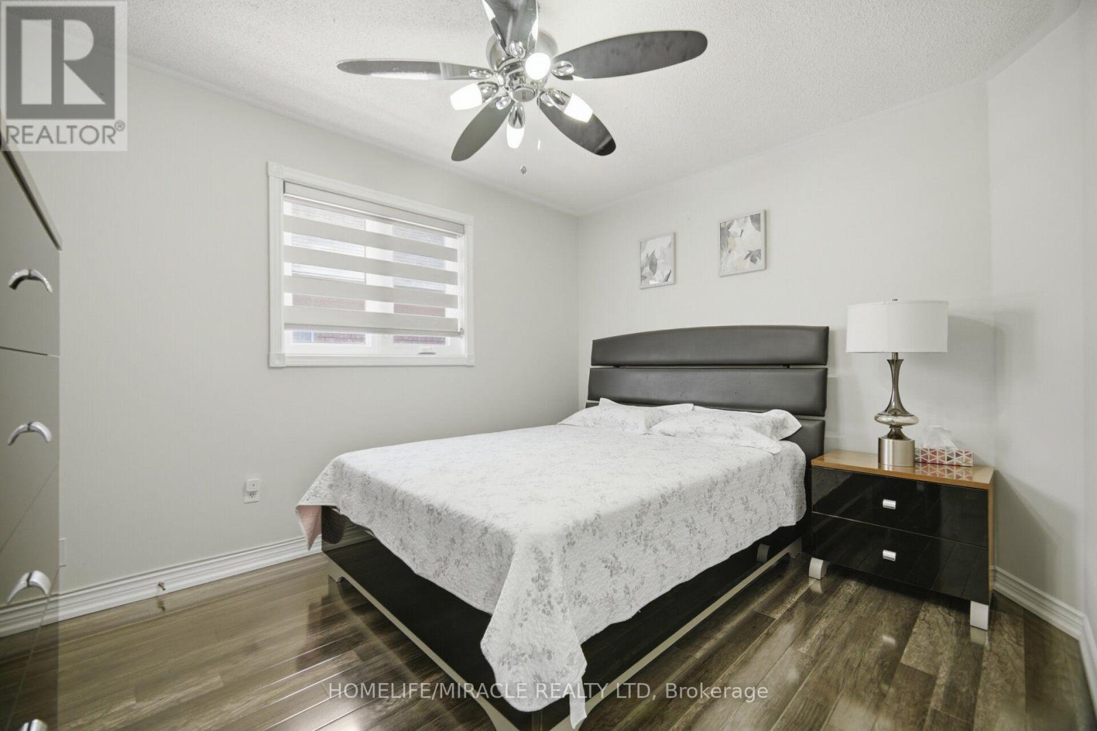 11 BARLEYFIELD ROAD - 34