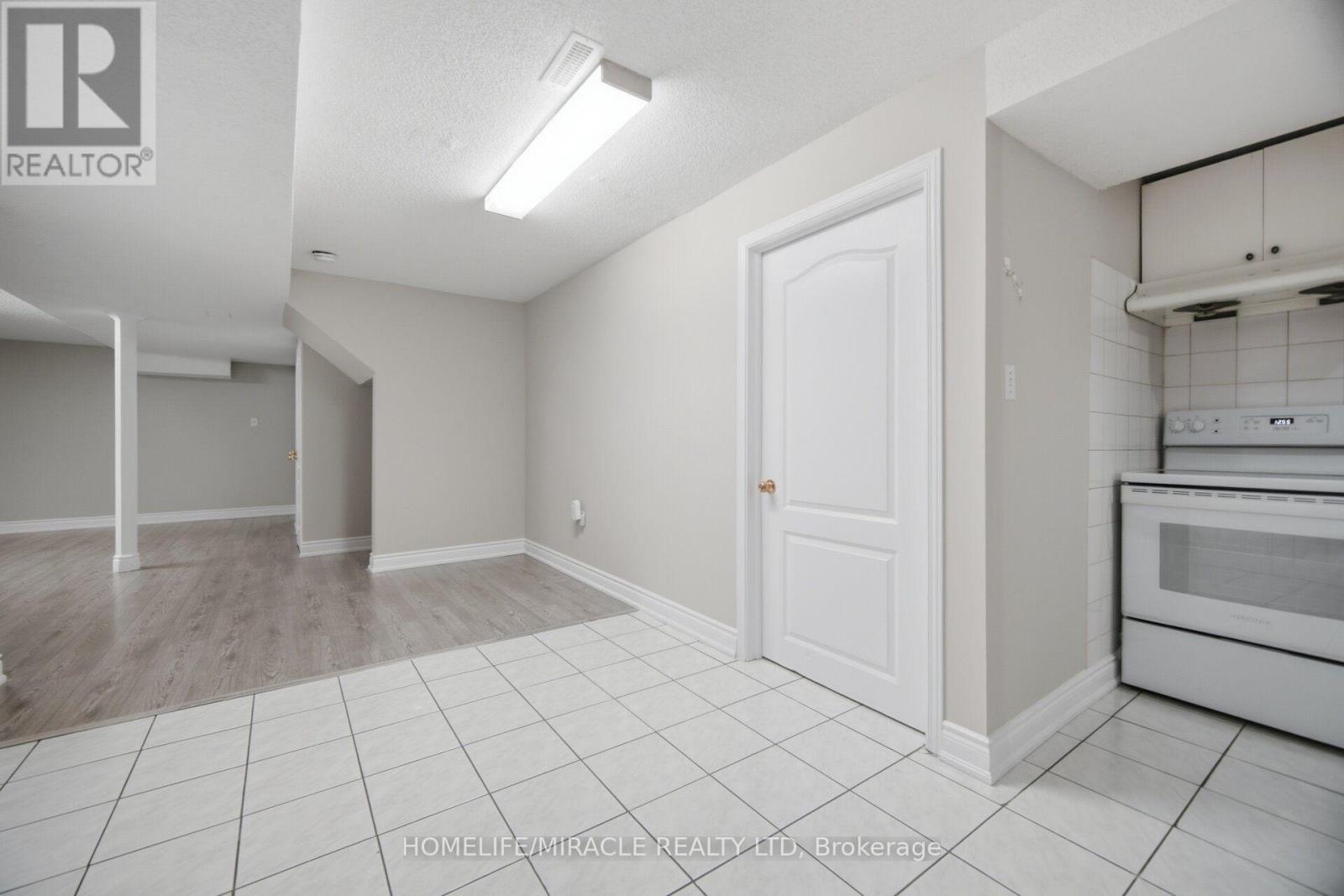 11 BARLEYFIELD ROAD - Image 38