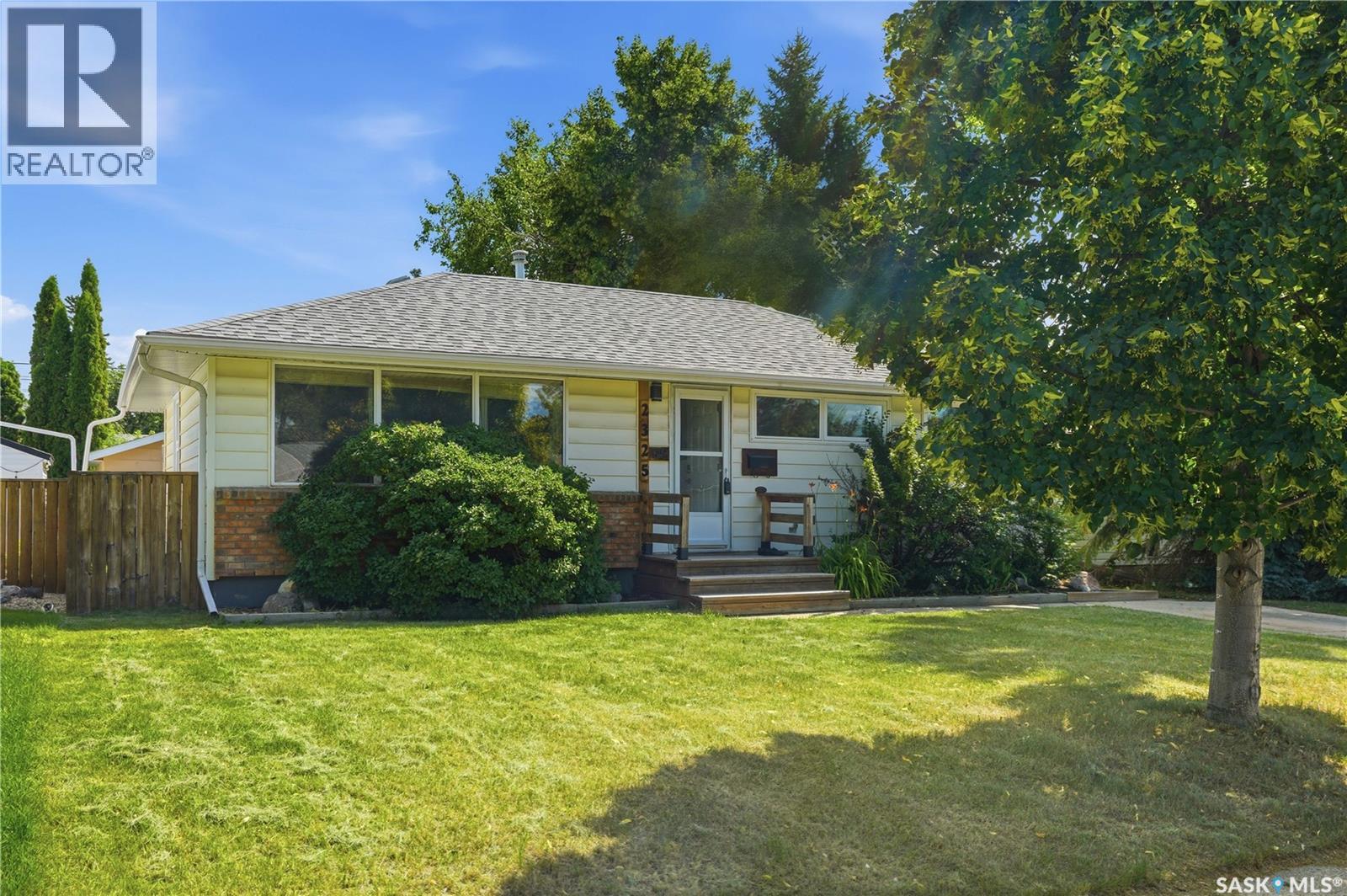 2325 Dufferin AVENUE, Saskatoon — photo 3