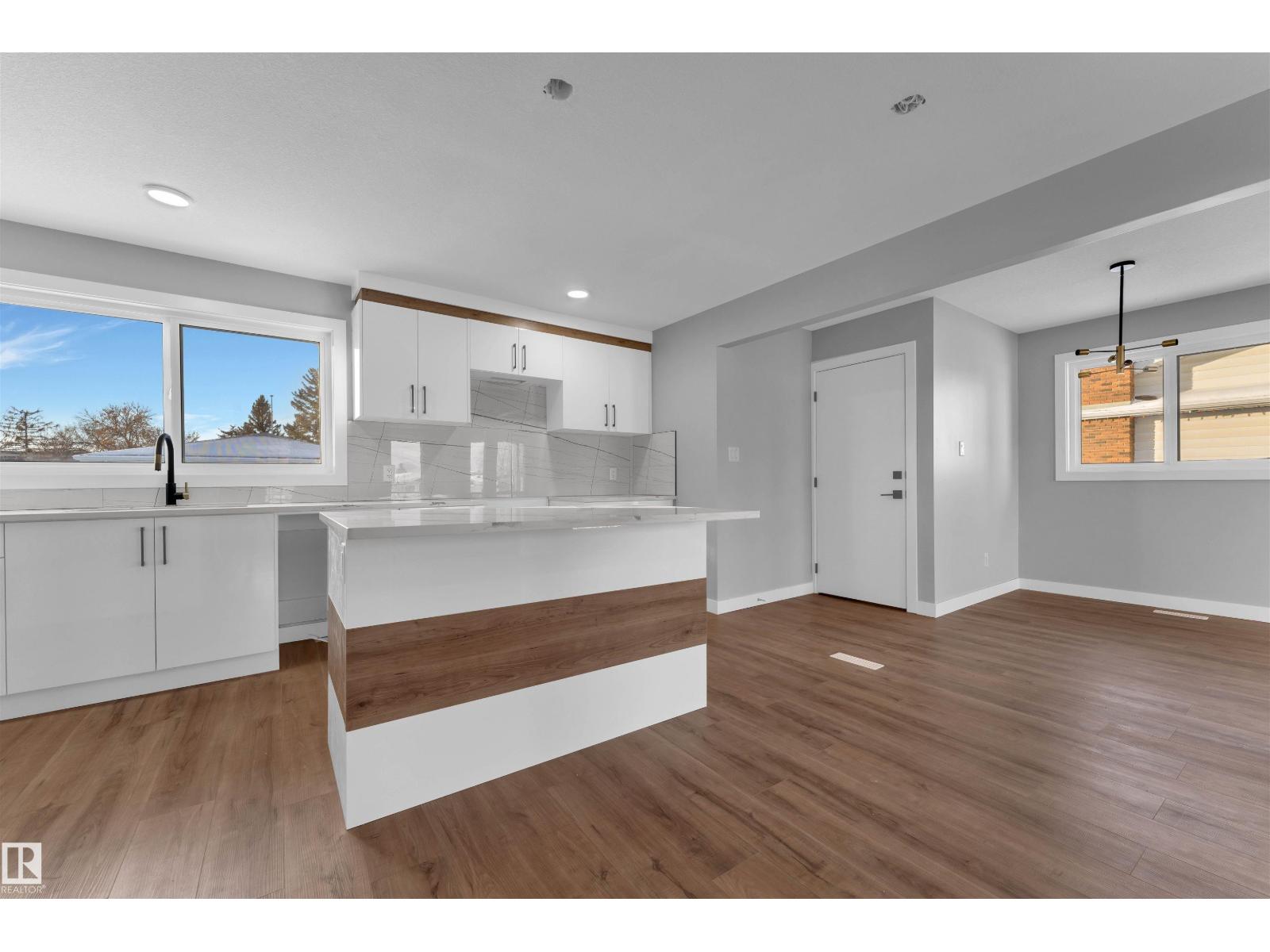 4320 74 ST NW - 8