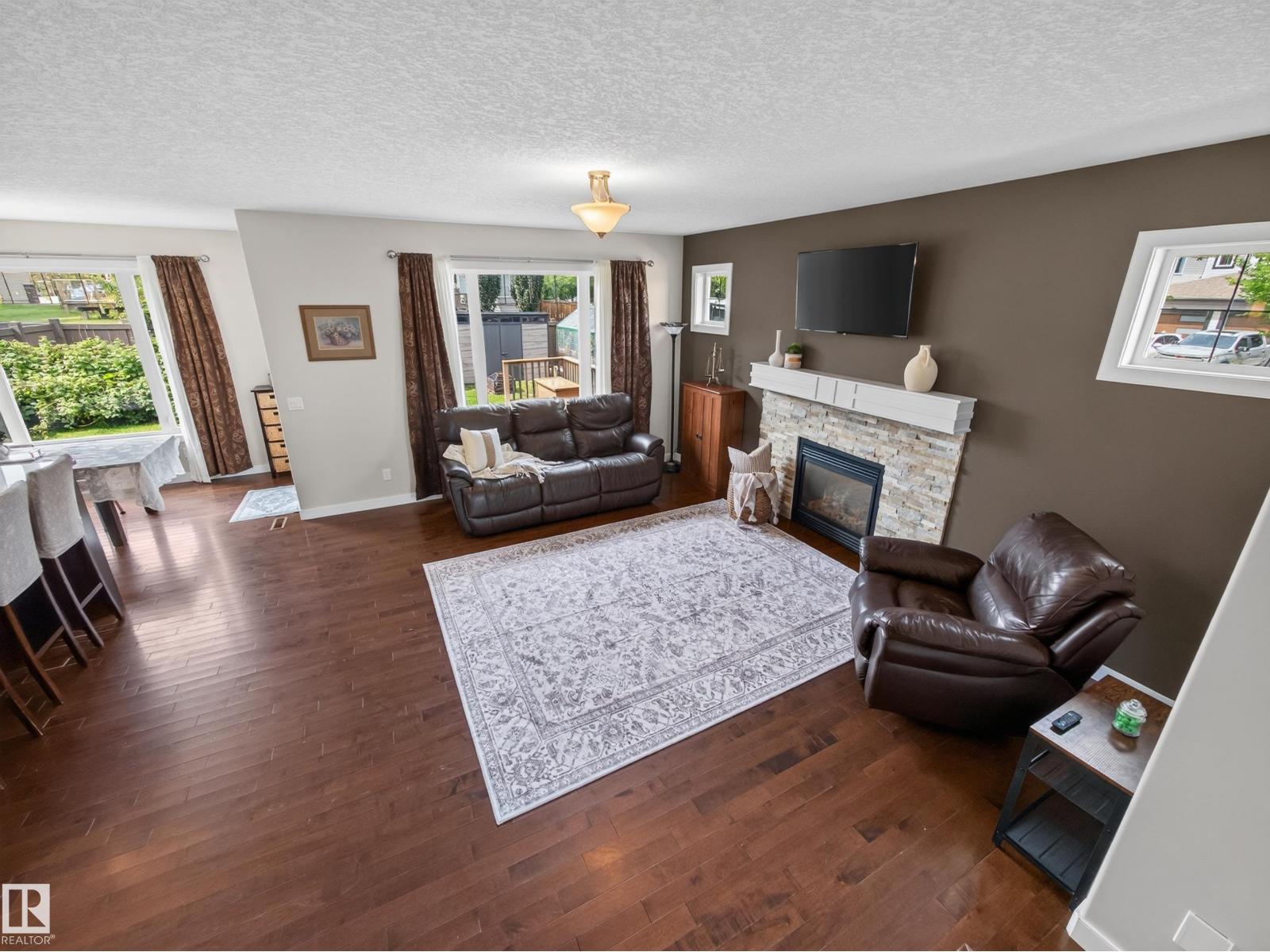 5718 42 ST - Image 10
