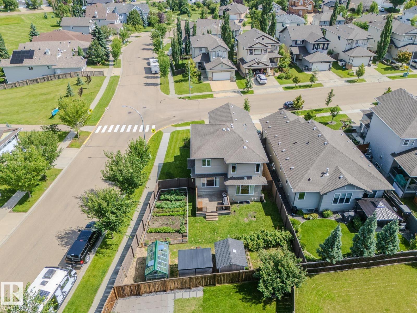 5718 42 ST - Image 44