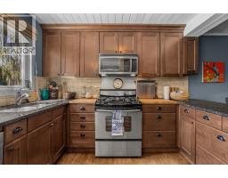 246 Kluane Drive, Banff, AB T0L0C0 Photo 16