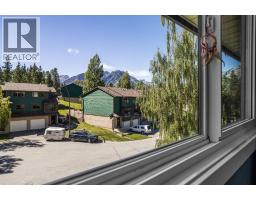 246 Kluane Drive, Banff, AB T0L0C0 Photo 25