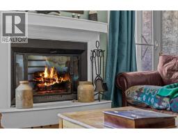 Living room - 246 Kluane Drive, Banff, AB T0L0C0 Photo 6