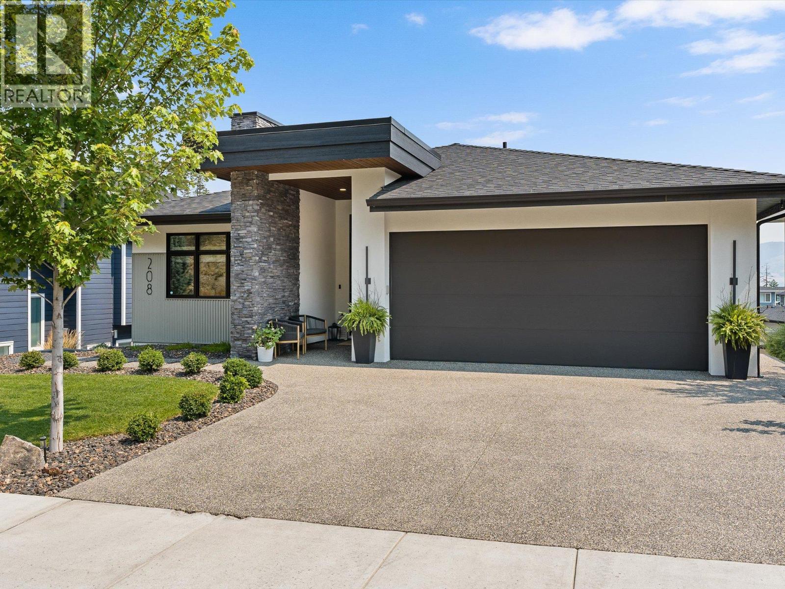 208 Skyland Drive - 2