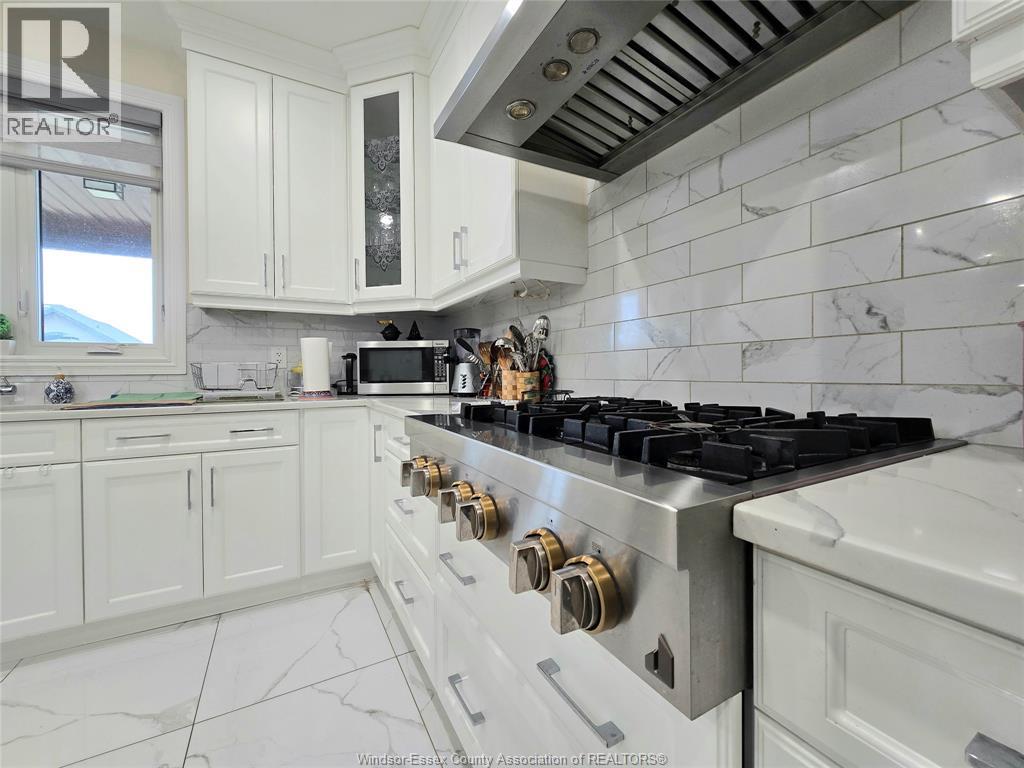 319 CHRISTINE AVENUE - 11