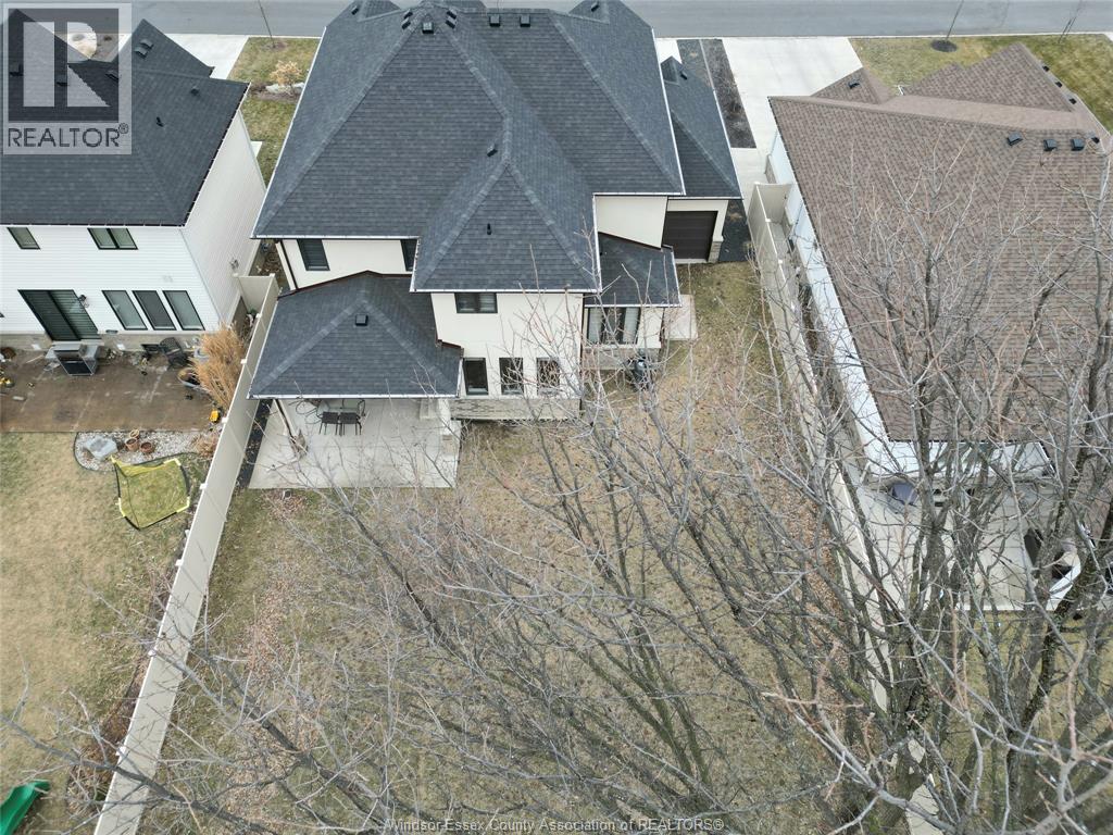319 CHRISTINE AVENUE - 18