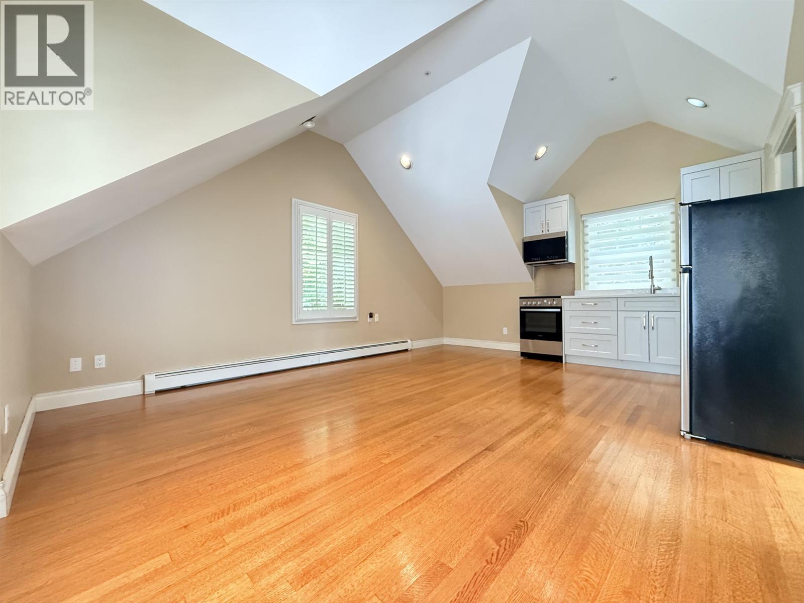 3 3637 PINE CRESCENT, Vancouver — photo 2