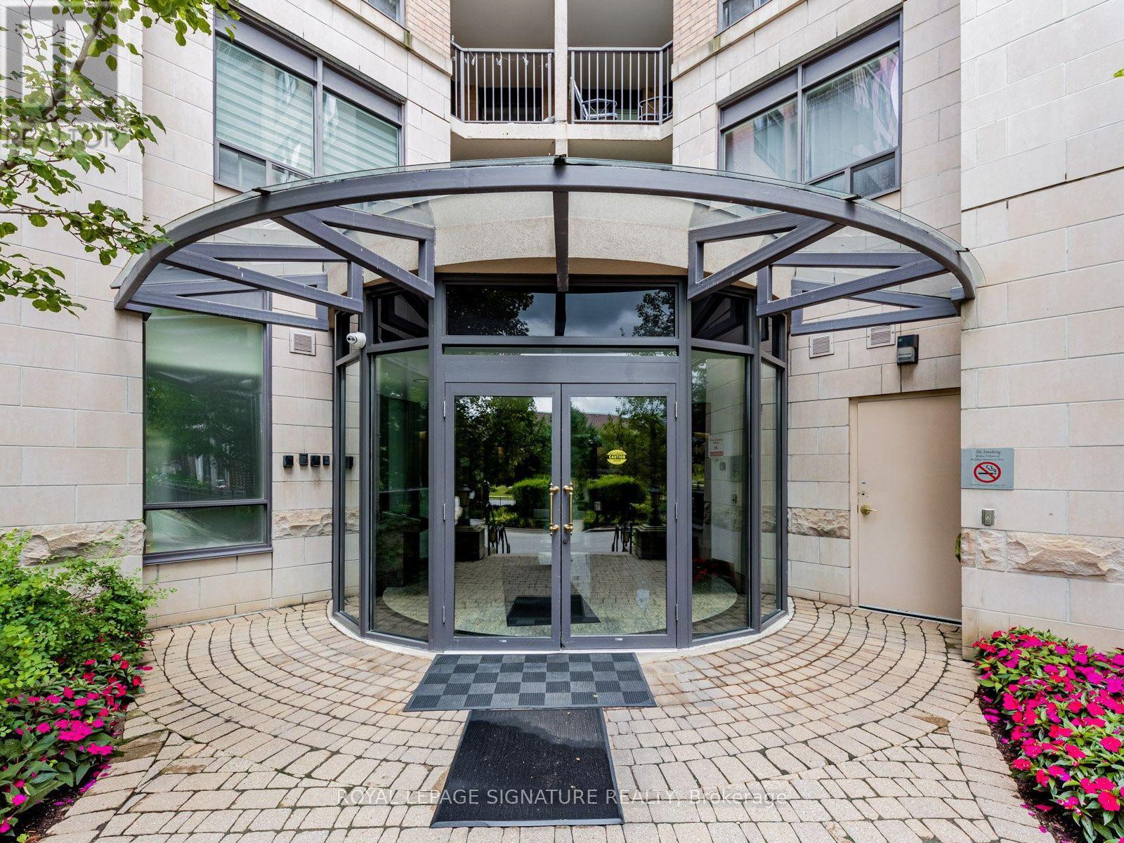 #220 16 DALLIMORE CIRCLE - 2