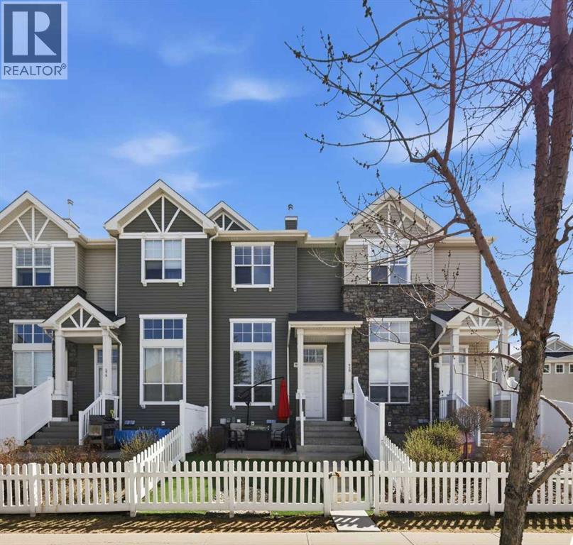 270 Elgin Way SE