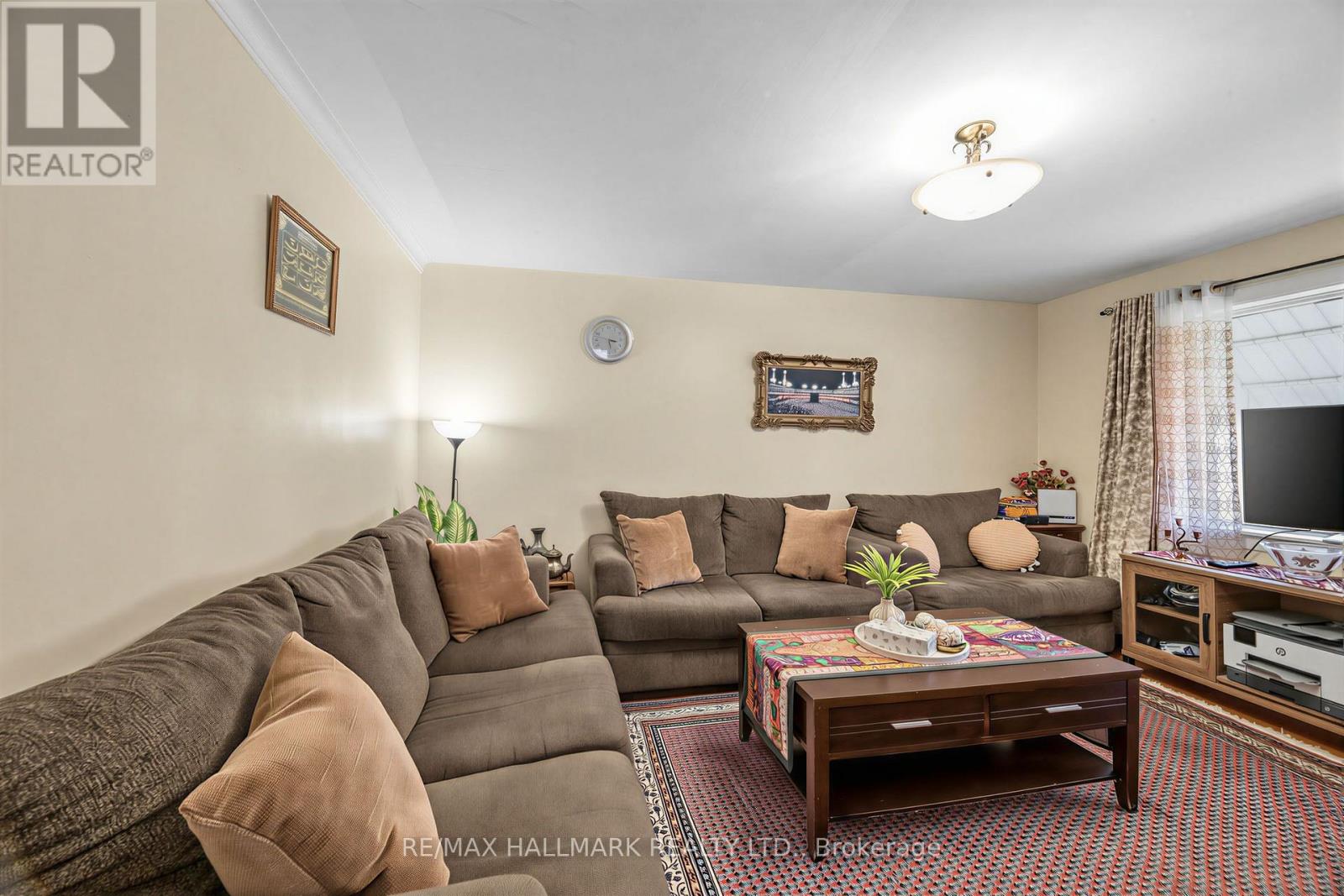 1216 VICTORIA PARK AVENUE - 10