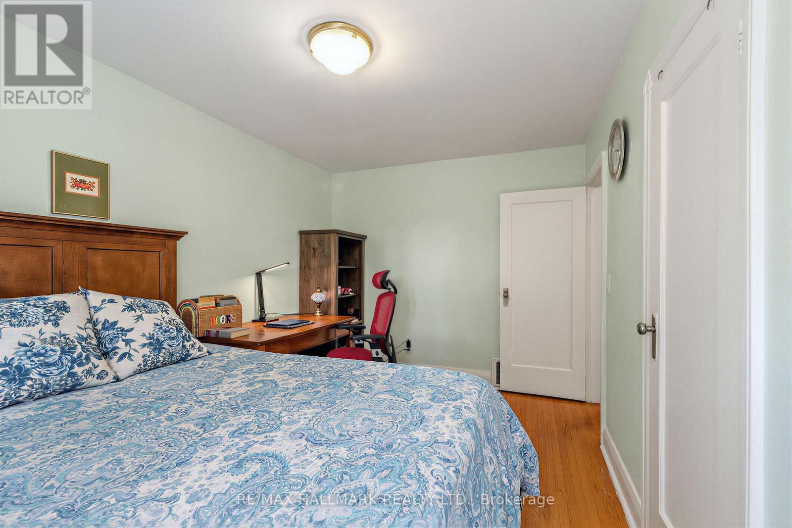 1216 VICTORIA PARK AVENUE - 17