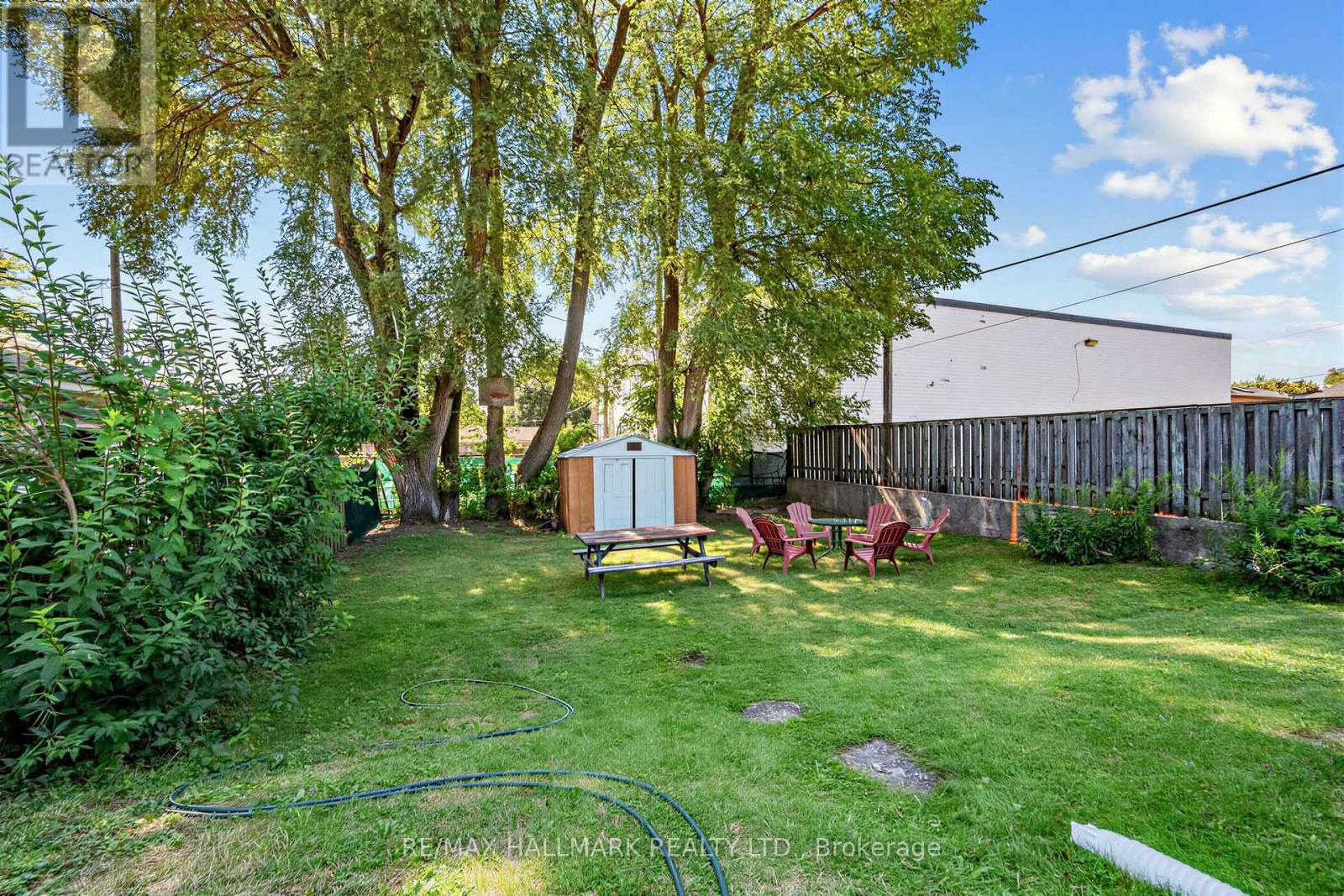 1216 VICTORIA PARK AVENUE - 31