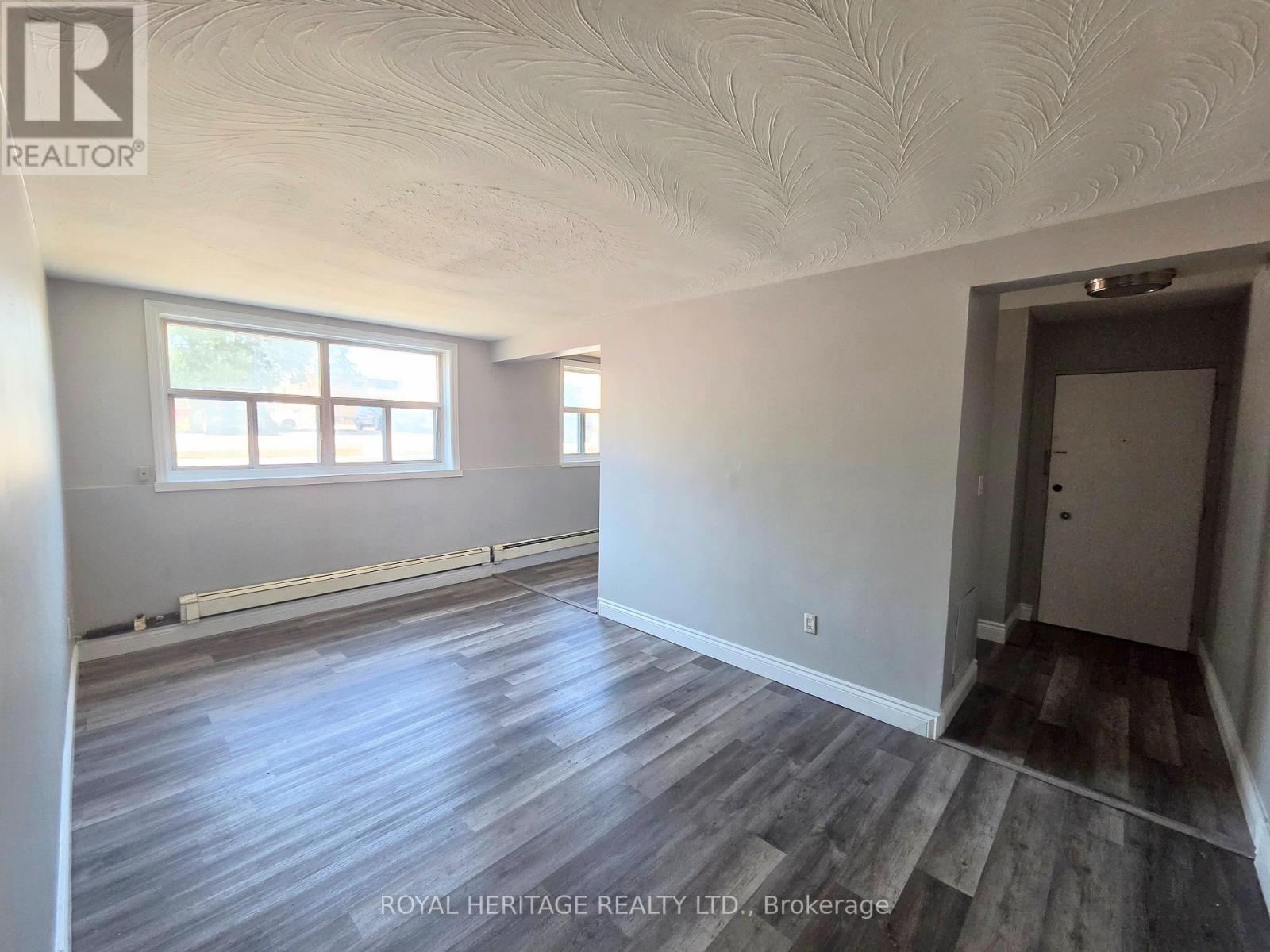 4 - 300 MONTRAVE AVENUE, Oshawa (Vanier) — photo 2