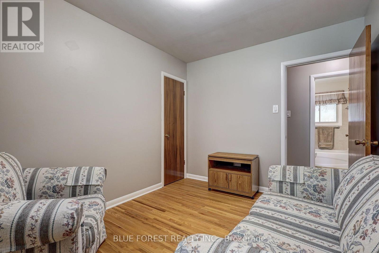 123 APONI CRESCENT - 11