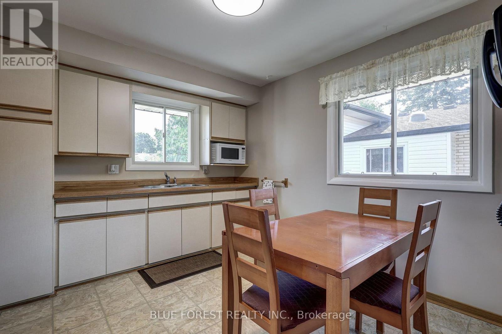 123 APONI CRESCENT - Image 17