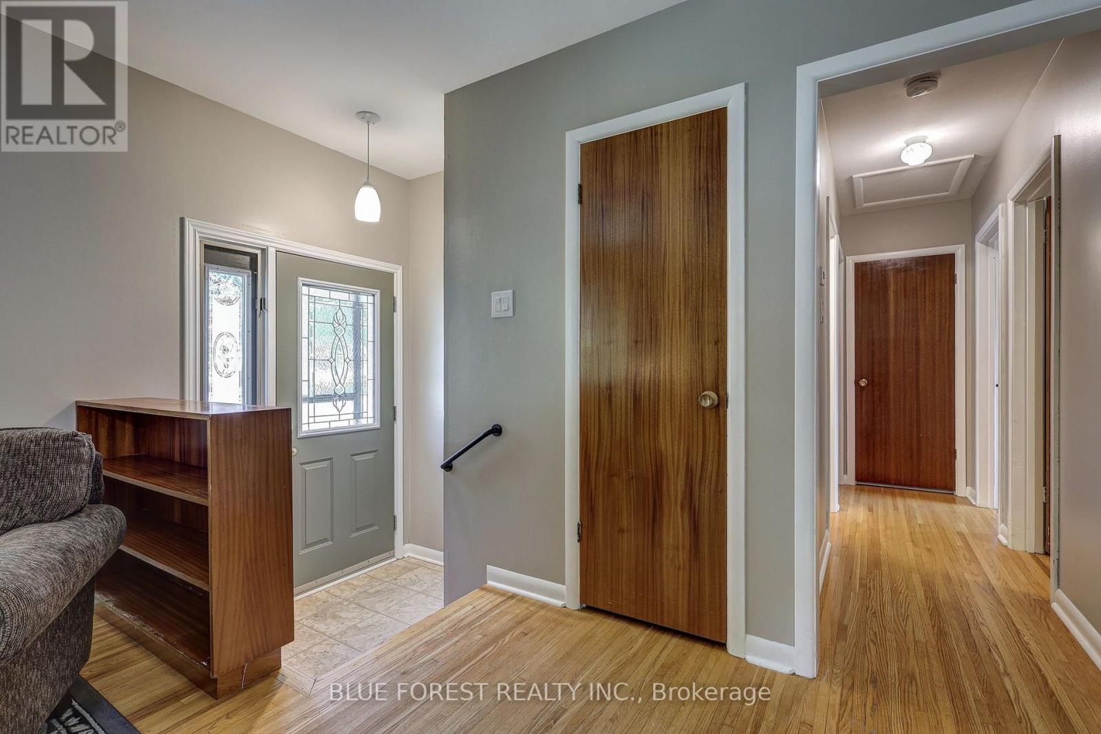 123 APONI CRESCENT - Image 4