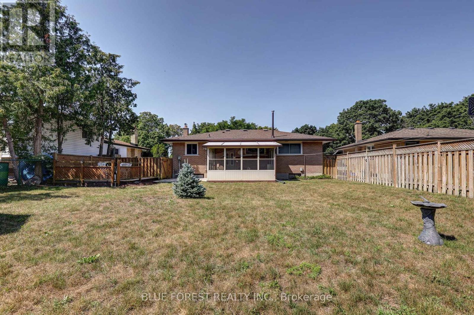 123 APONI CRESCENT - Image 40