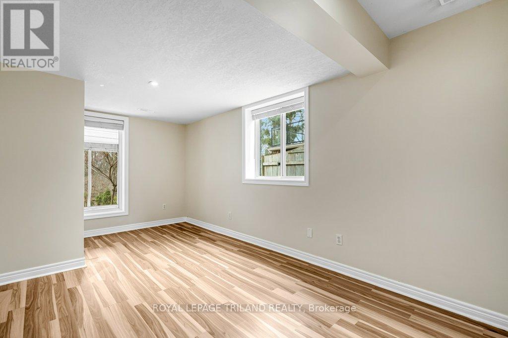 215 ROSSMORE COURT - Image 36
