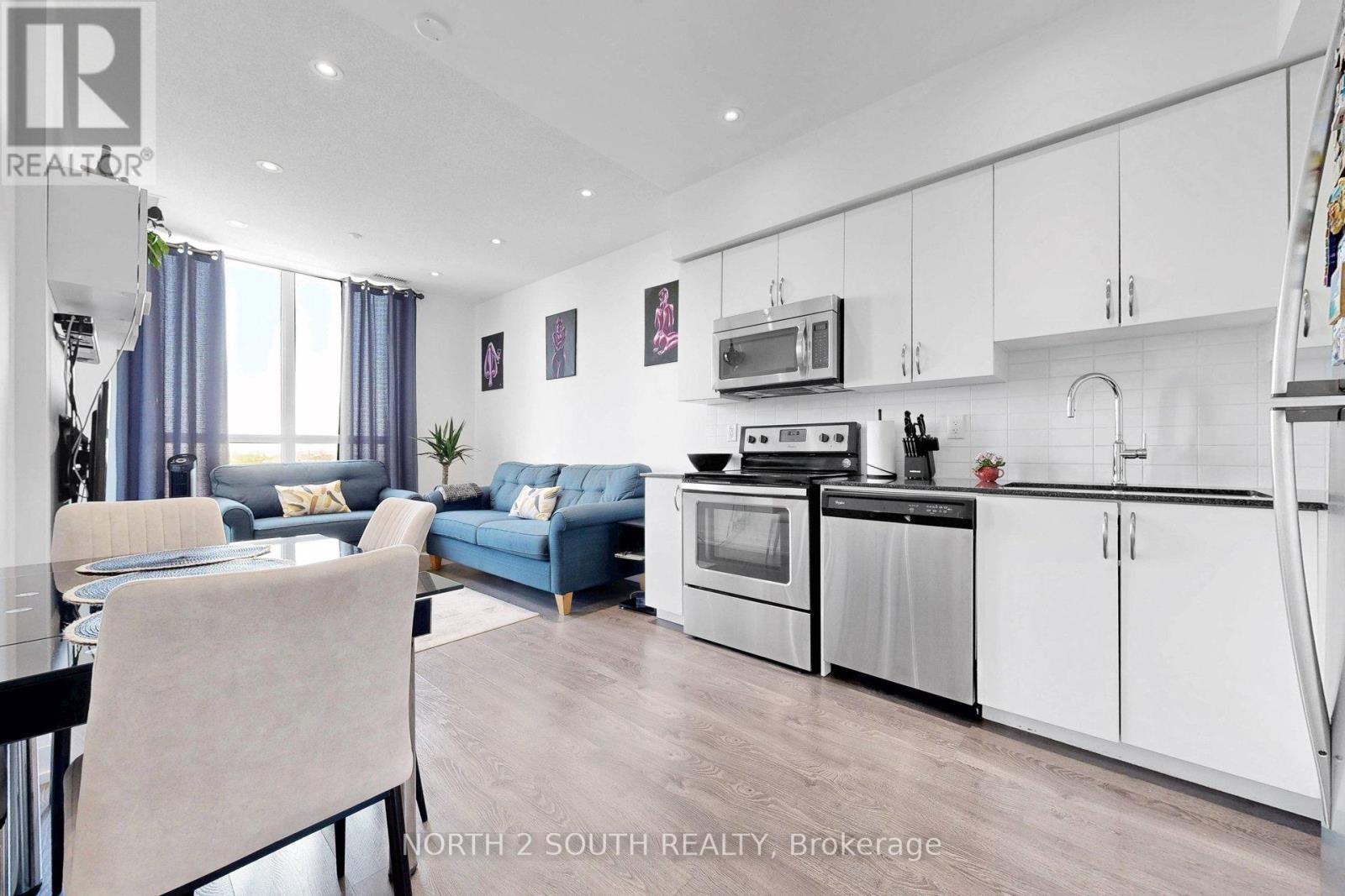 #1217 7900 BATHURST STREET - 11