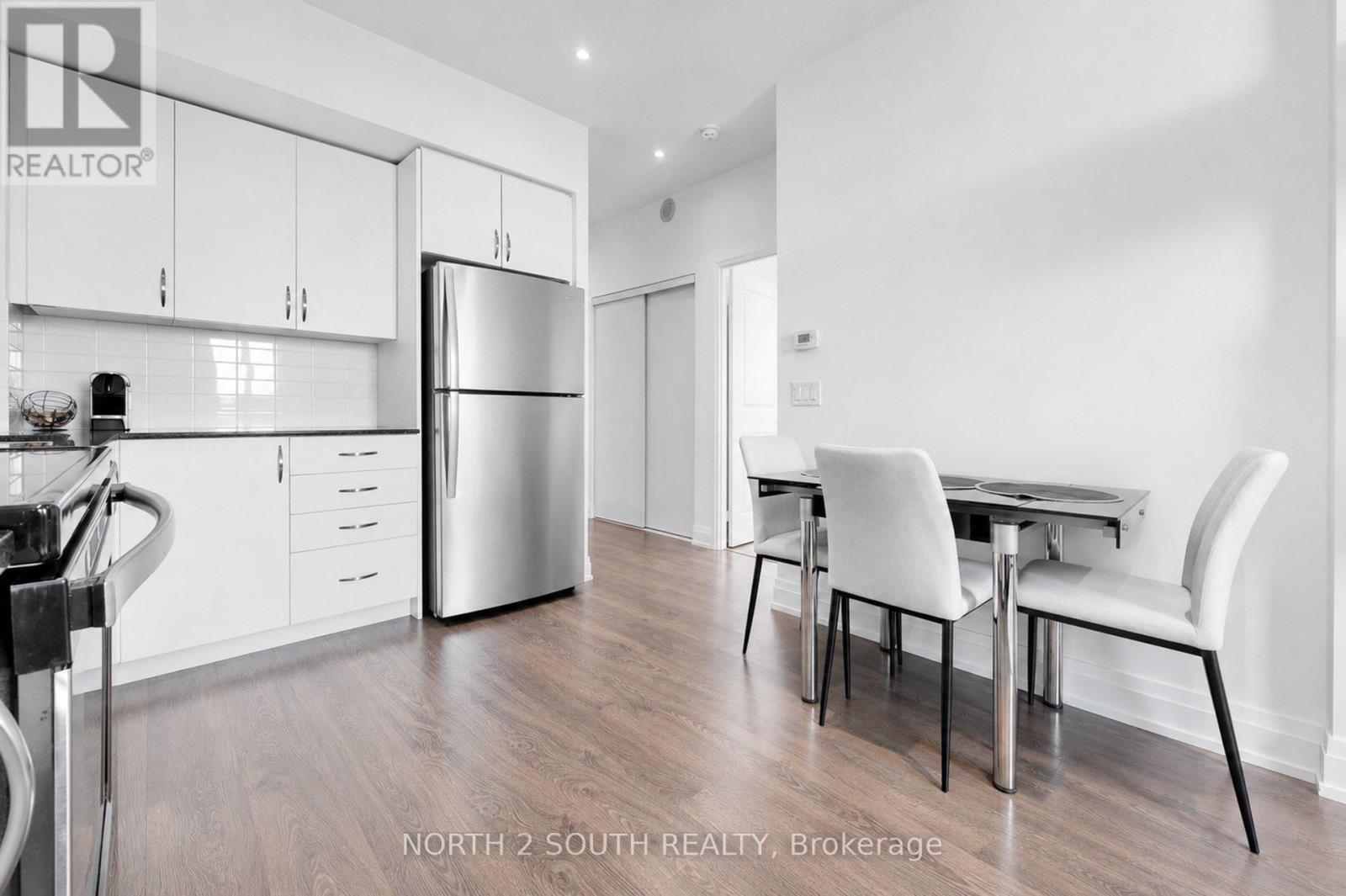 #1217 7900 BATHURST STREET - 16
