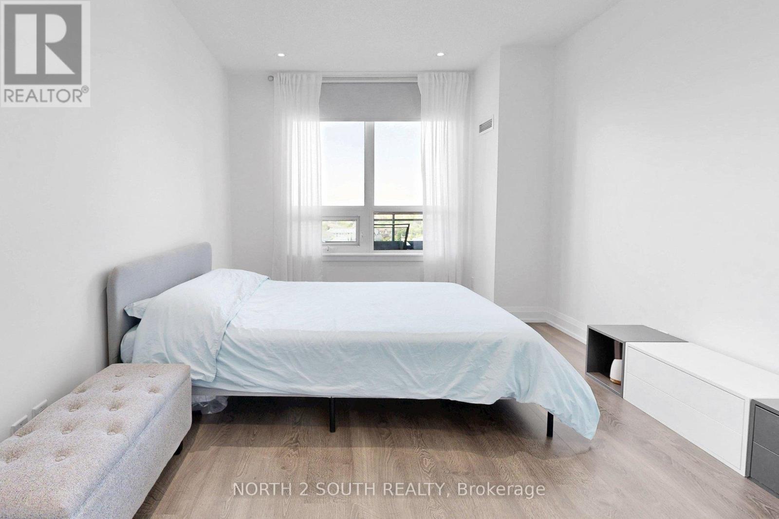 #1217 7900 BATHURST STREET - 26