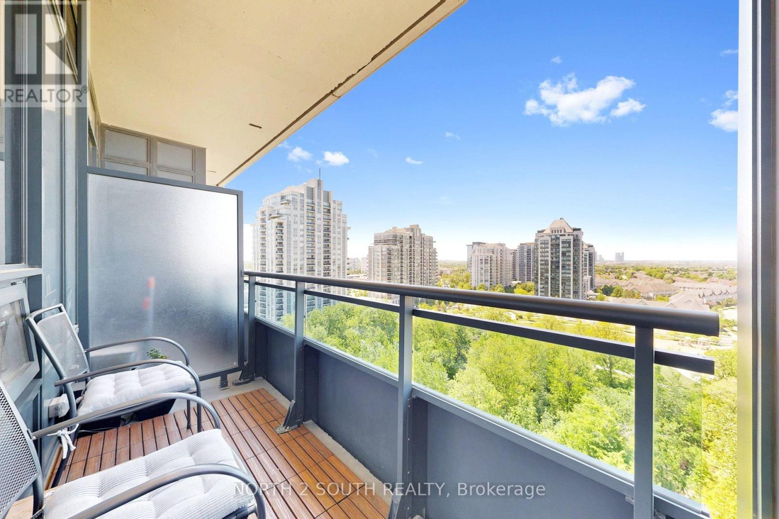 #1217 7900 BATHURST STREET - 31