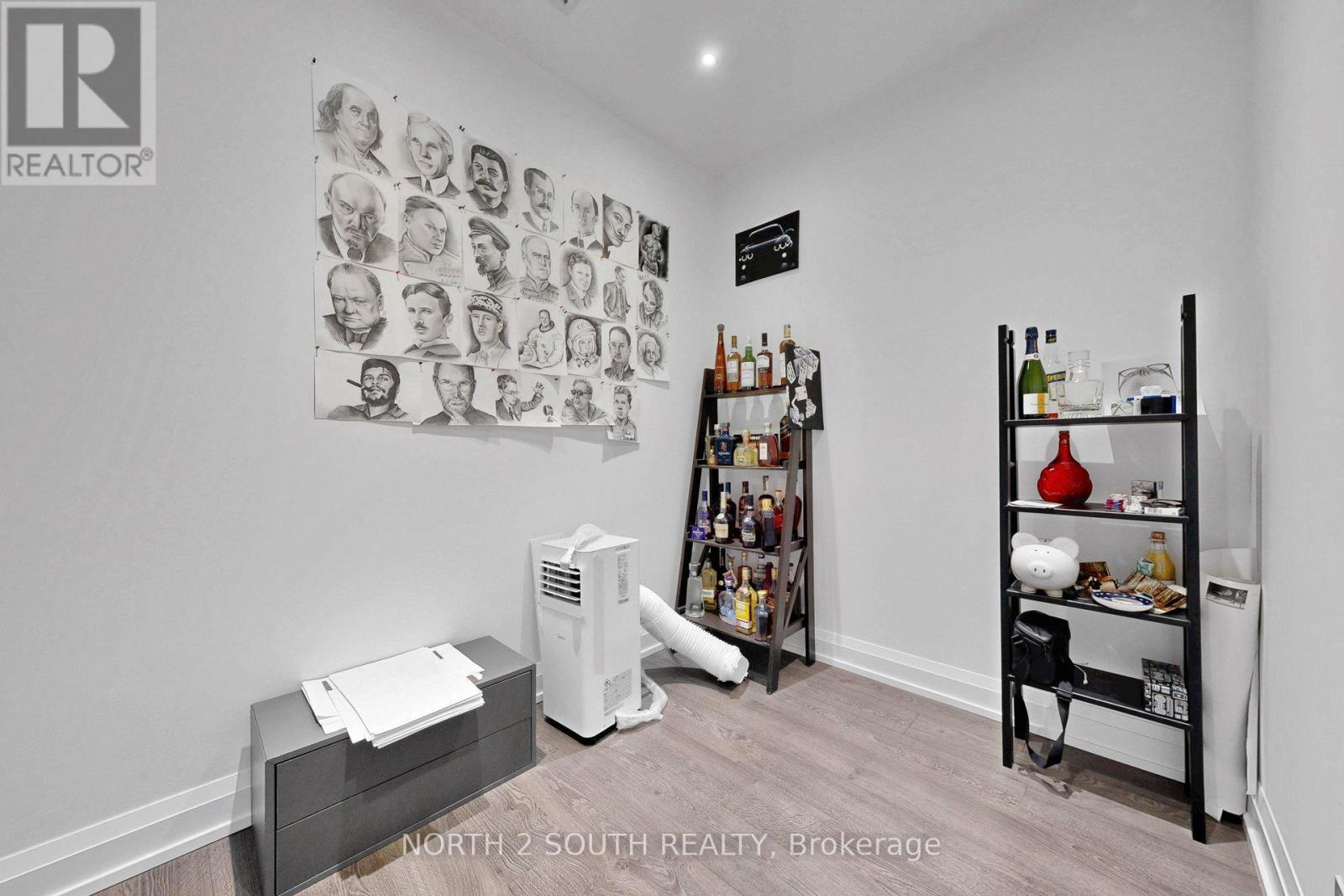 #1217 7900 BATHURST STREET - 8
