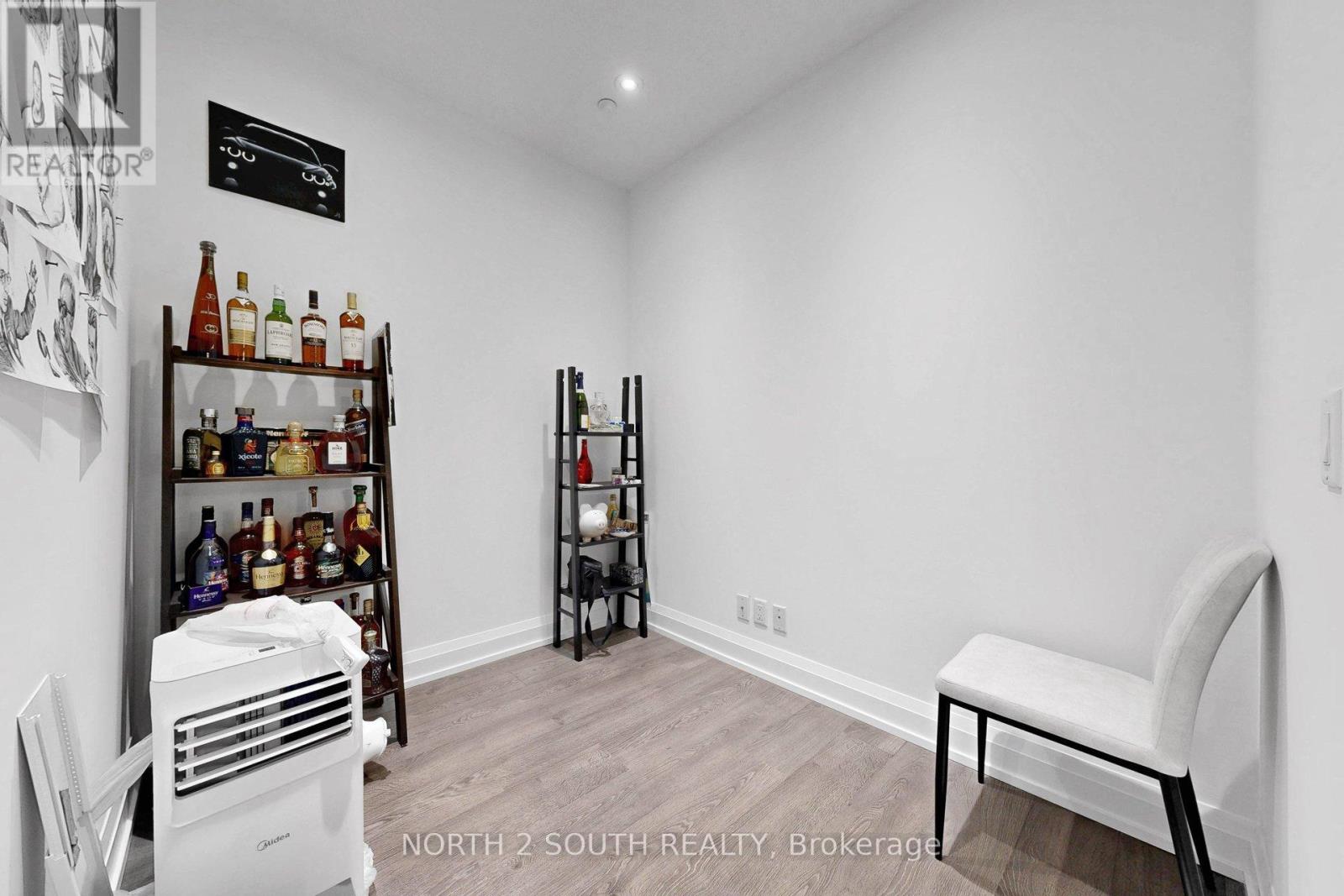 #1217 7900 BATHURST STREET - 9