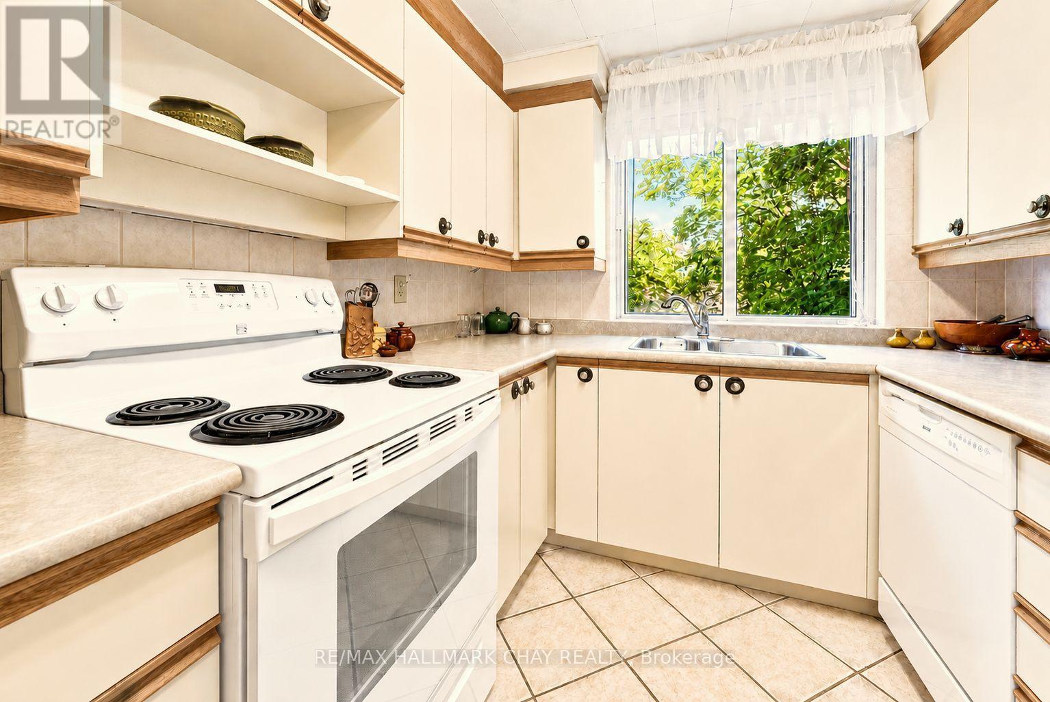 #306 414 BLAKE STREET - 9
