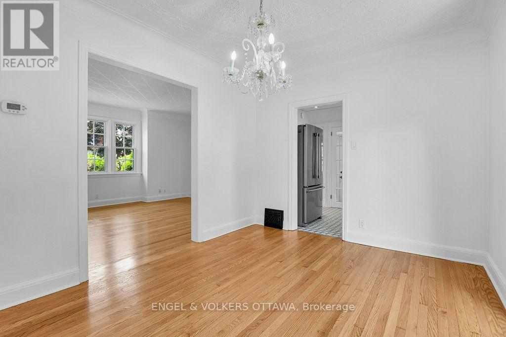3 Bed, 2 Bath House for Sale in Ottawa – 21 REID AVENUE, Ottawa – MLS# X13644102 - Image 13