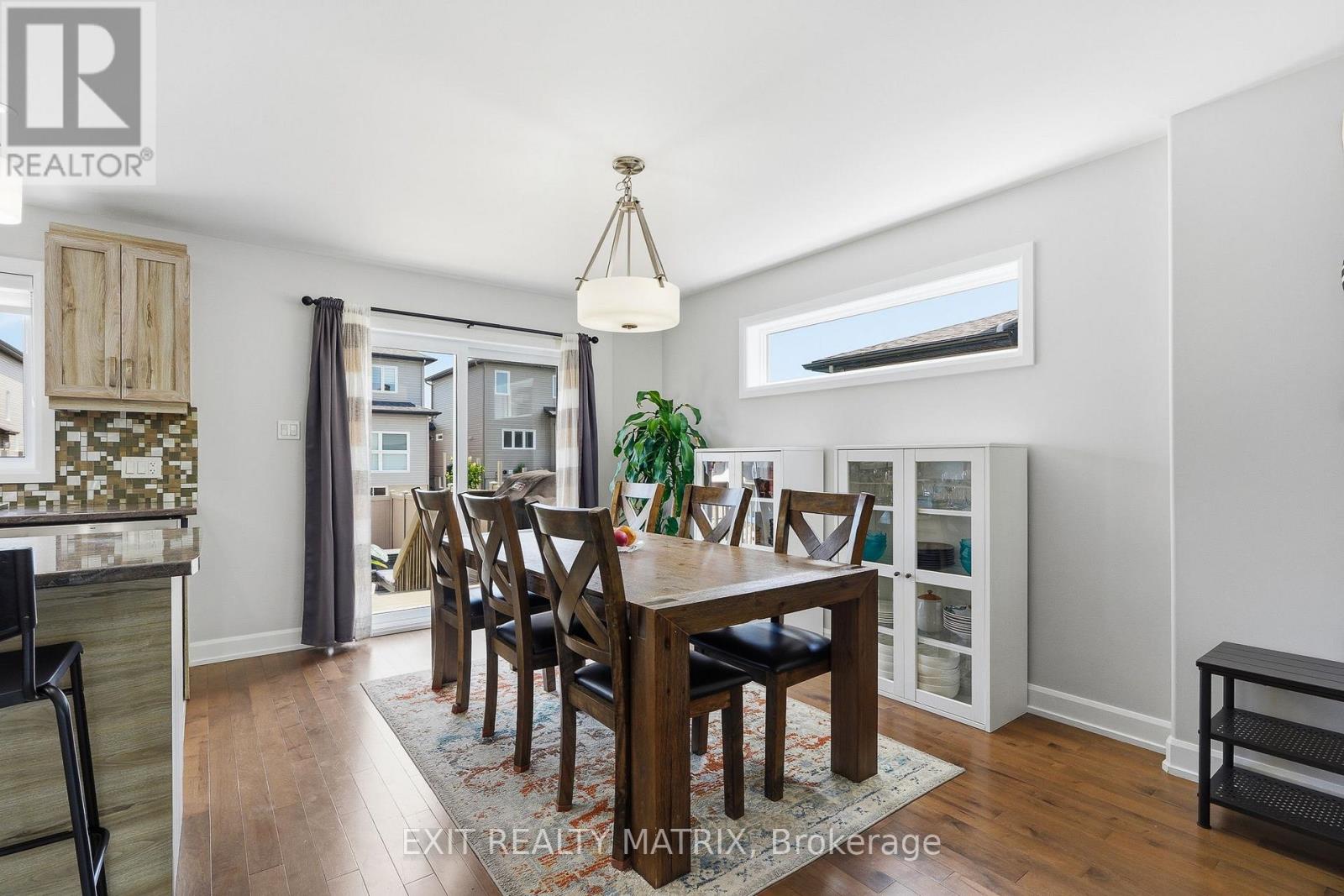 549 MARSEILLE STREET - Image 18