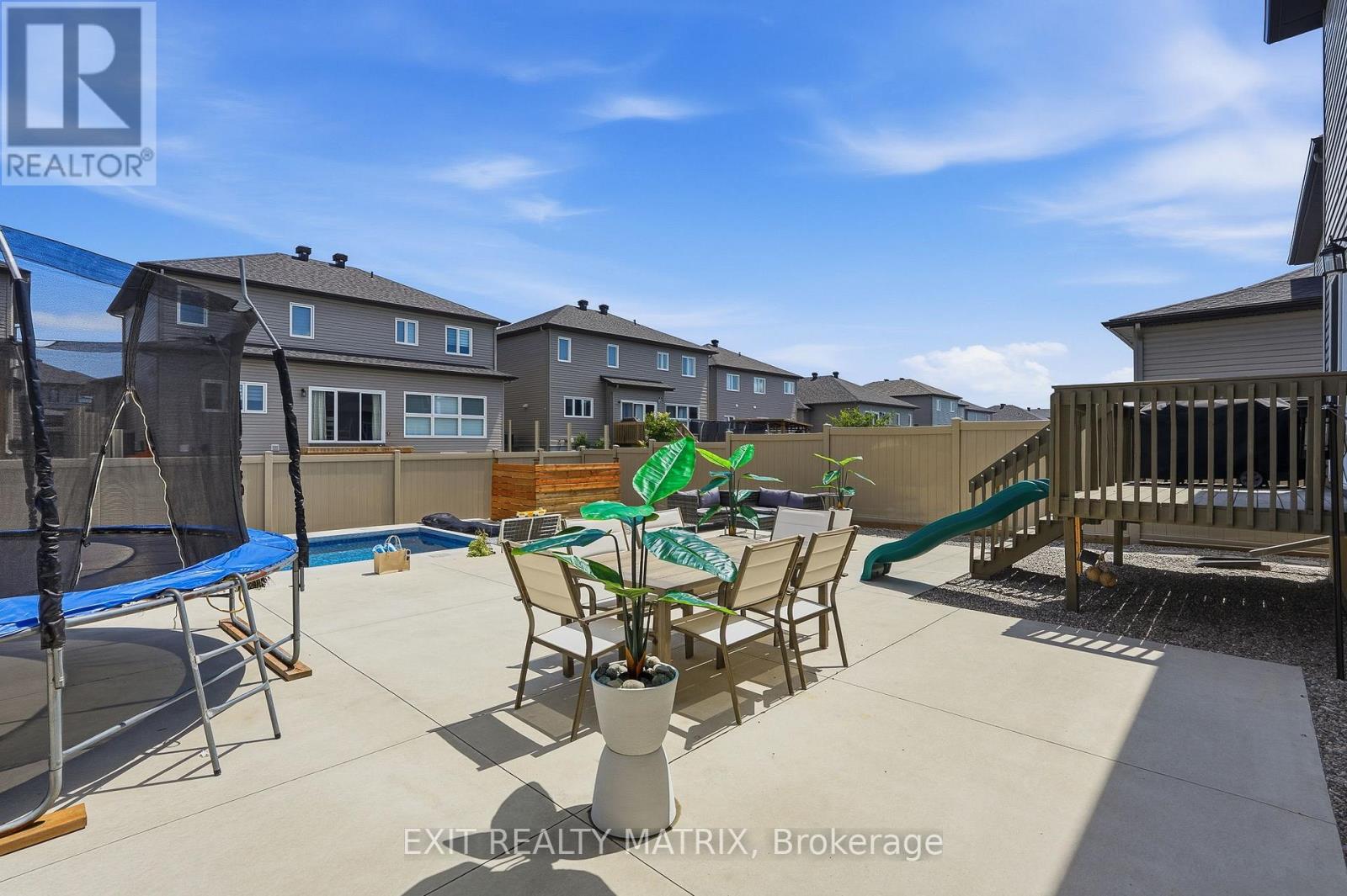 549 MARSEILLE STREET - Image 34