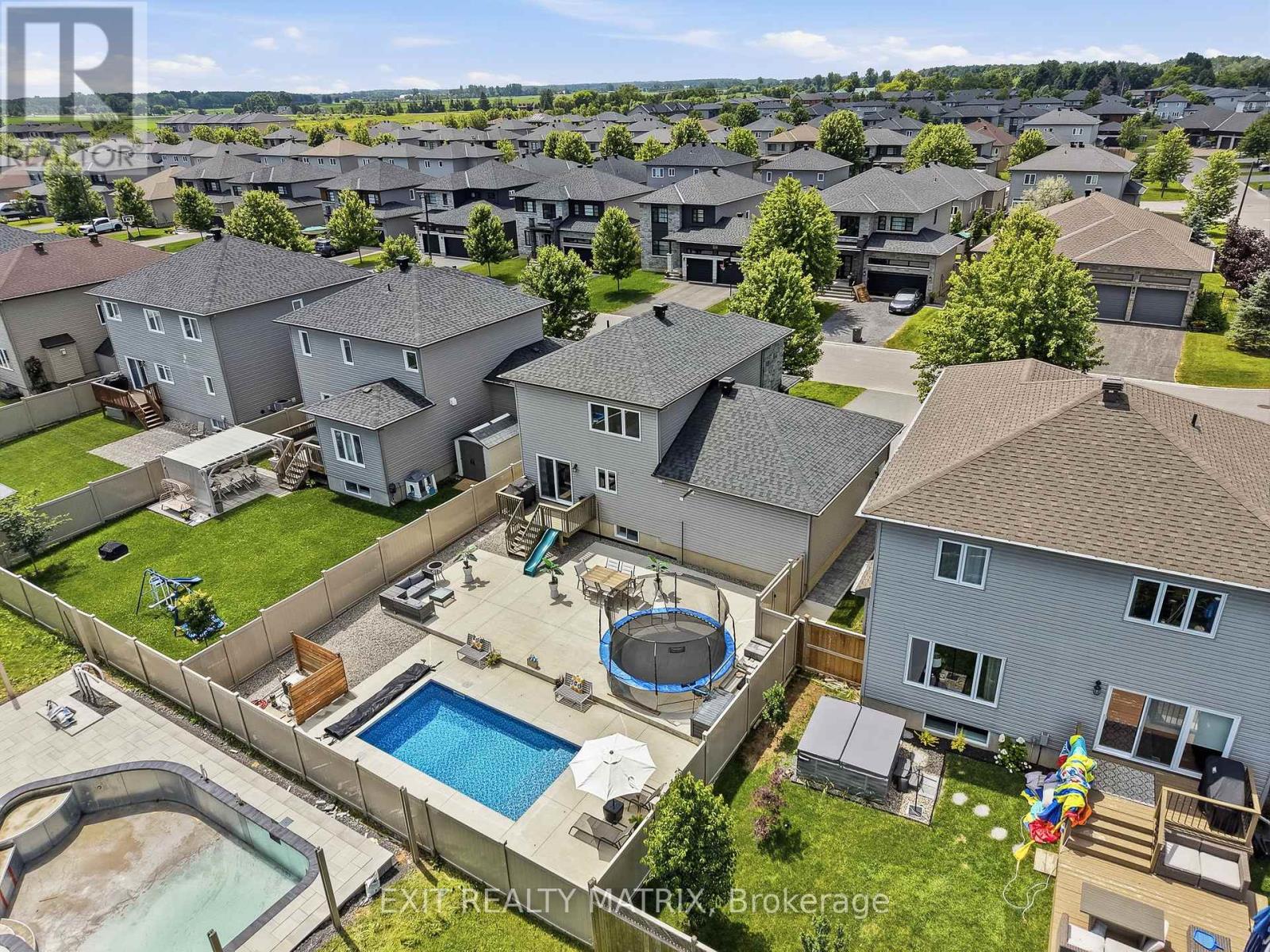 549 MARSEILLE STREET - Image 39