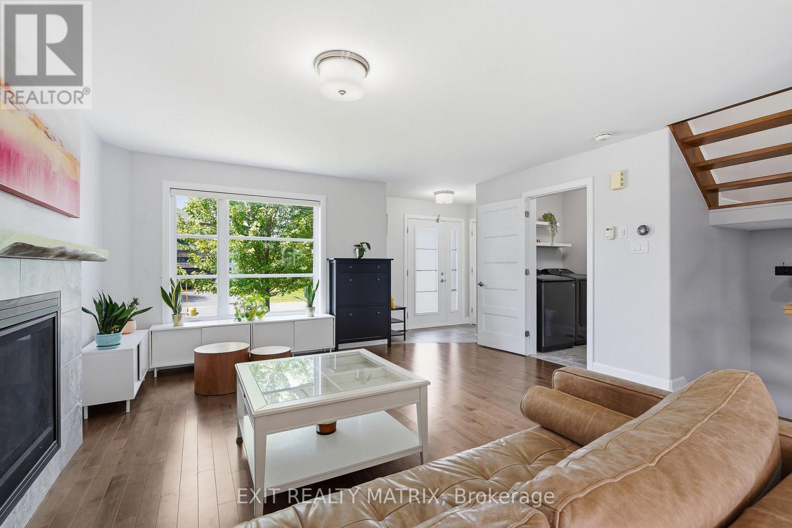 549 MARSEILLE STREET - Image 7