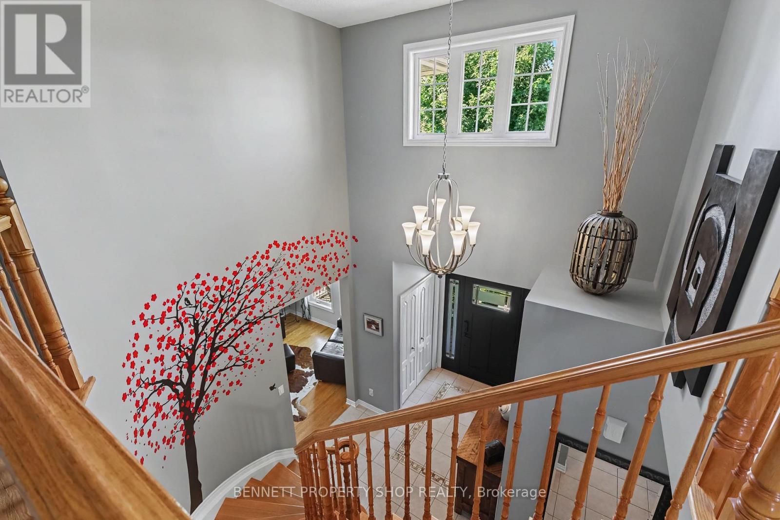 4 Bed, 3 Bath House for Sale in Ottawa – 32 ROCHELLE DRIVE, Ottawa – MLS# X13644228 - Image 12