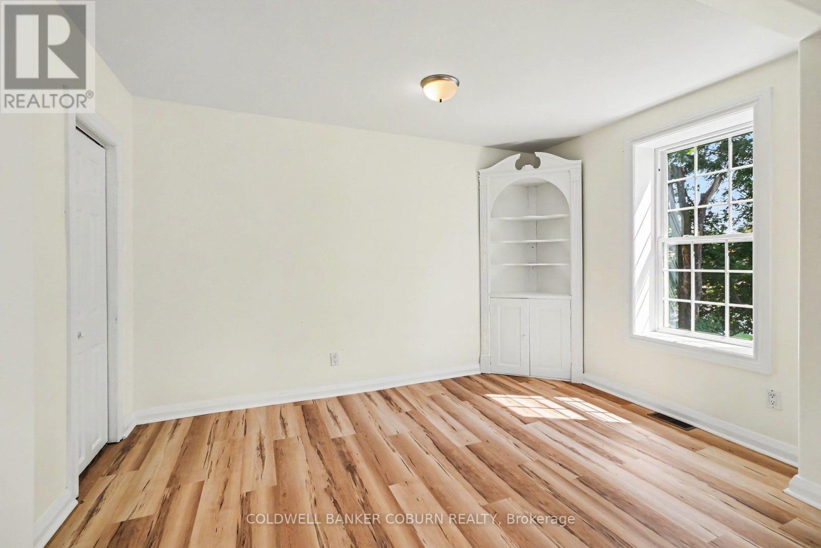 25 MILL STREET - 11